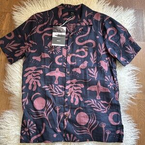 FINISTERRE, ATLAS, ss shirt, navy fig, sz Medium. BEAND NEW WITH TAGS